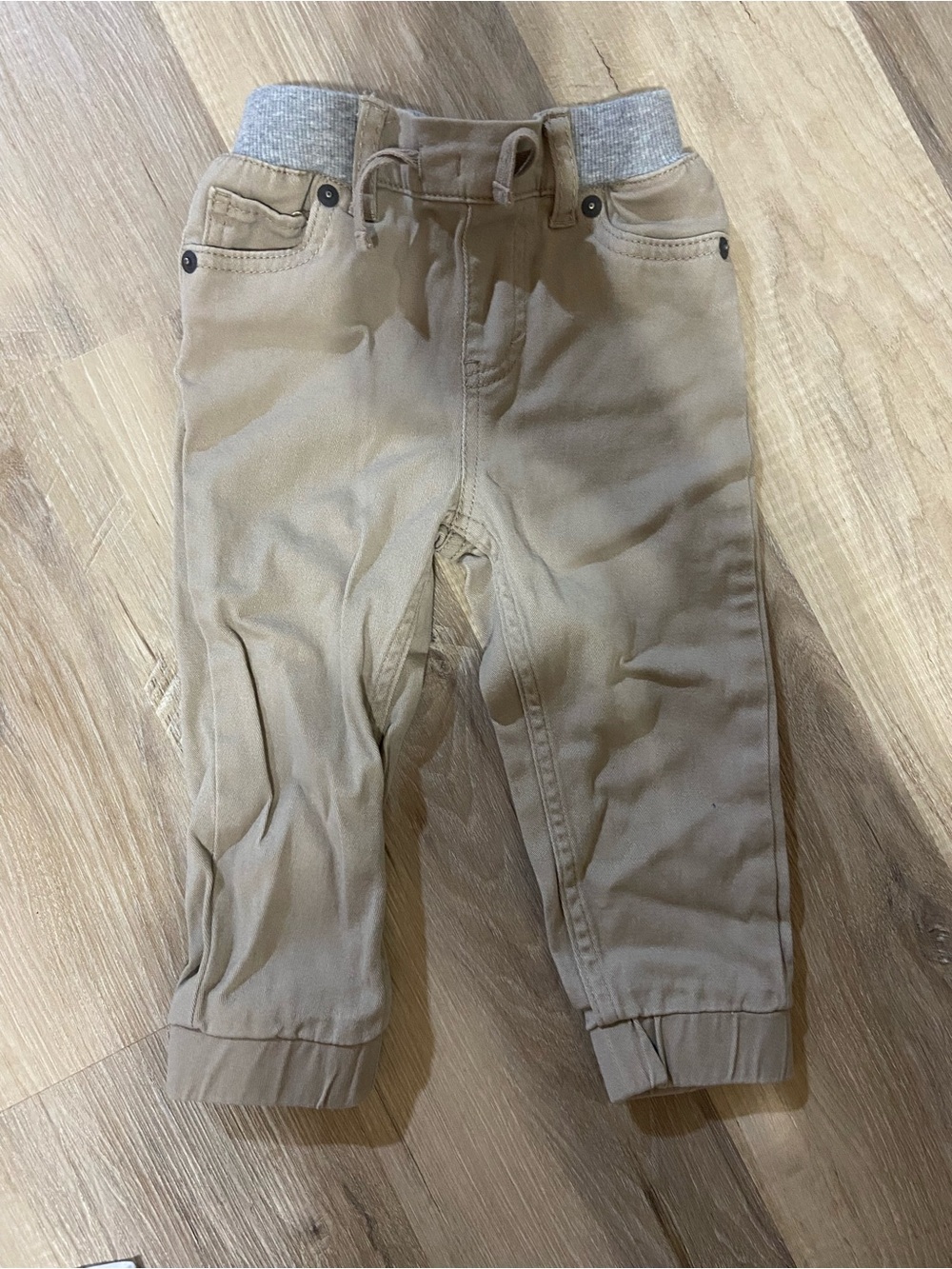Levi's Khaki Elastic Waist Kids Joggers